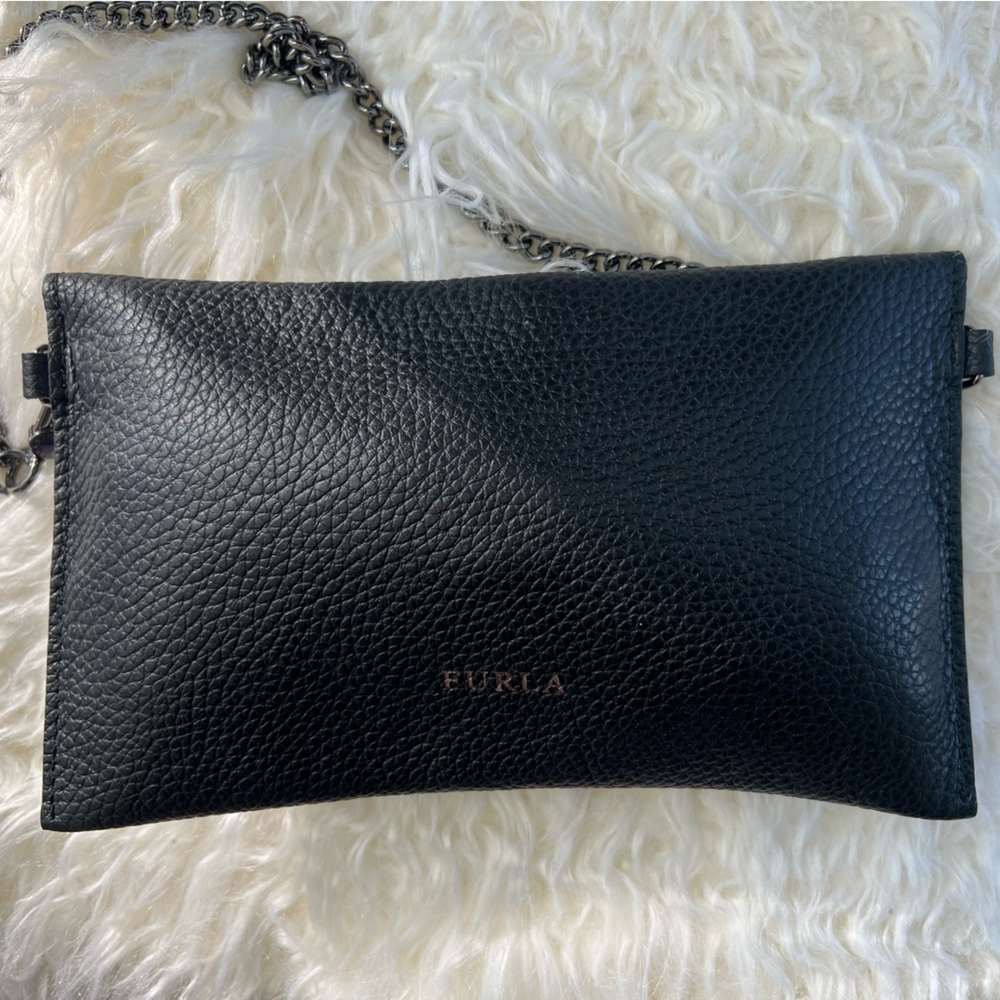 Authentic Furla Black Leather Envelope Clutch with chain - Picture 4 of 9